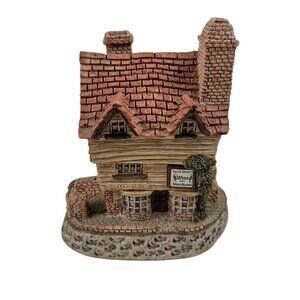 David Winter Cottages Wine Merchant Figurine Resin 1980 John Hine Great Britain